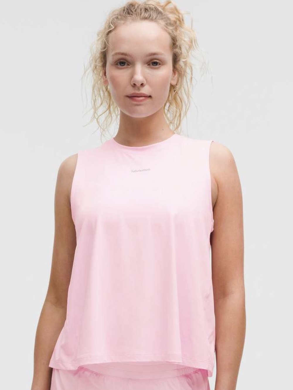 Lululemon Pace Crush Cross-Back Graphic Tank Top
Pink Organza